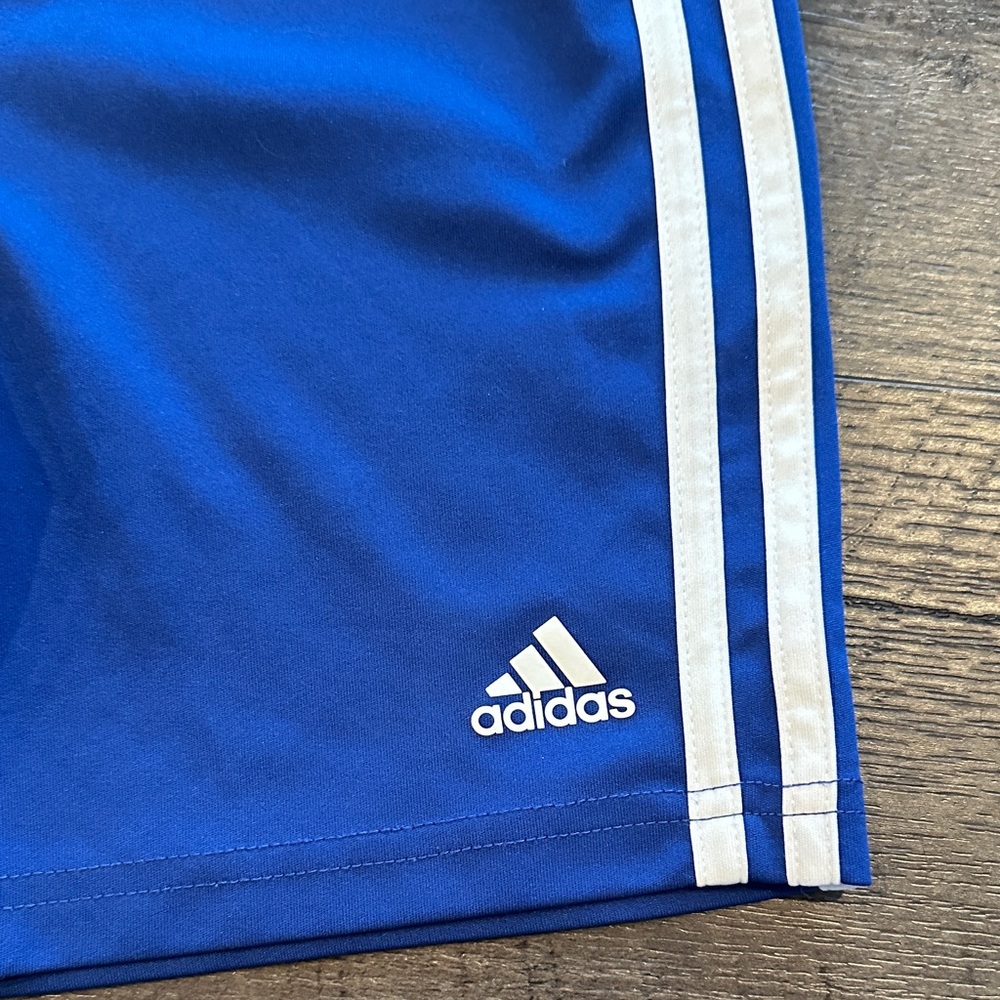 Adidas Little Boy size 7 Football Two-Piece Athletic Tee‎ and Short Set - Picture 10 of 11